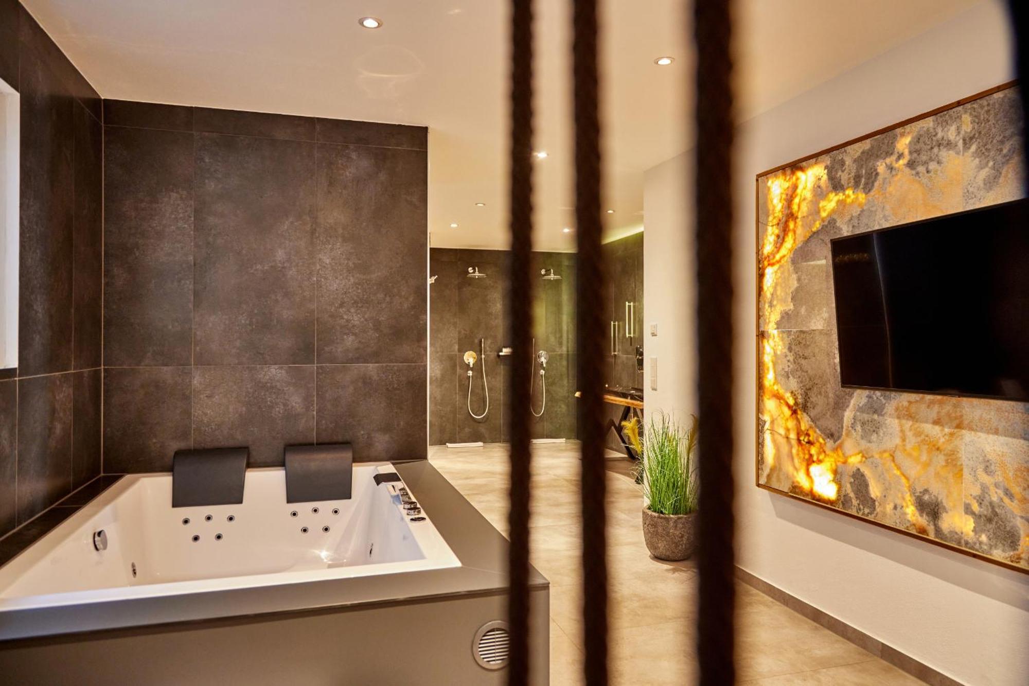גרמיש-פרטנקירכן Private Spa & Garden Alpi מראה חיצוני תמונה