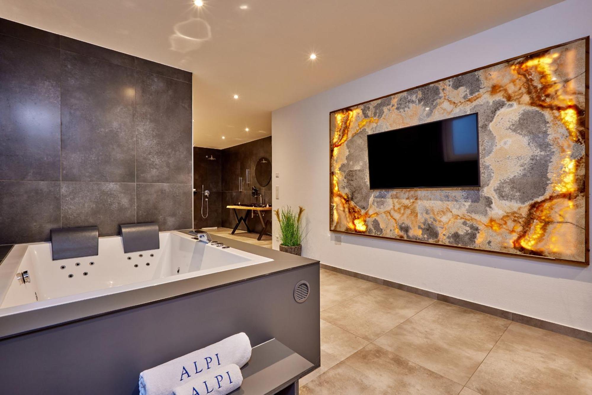 גרמיש-פרטנקירכן Private Spa & Garden Alpi מראה חיצוני תמונה