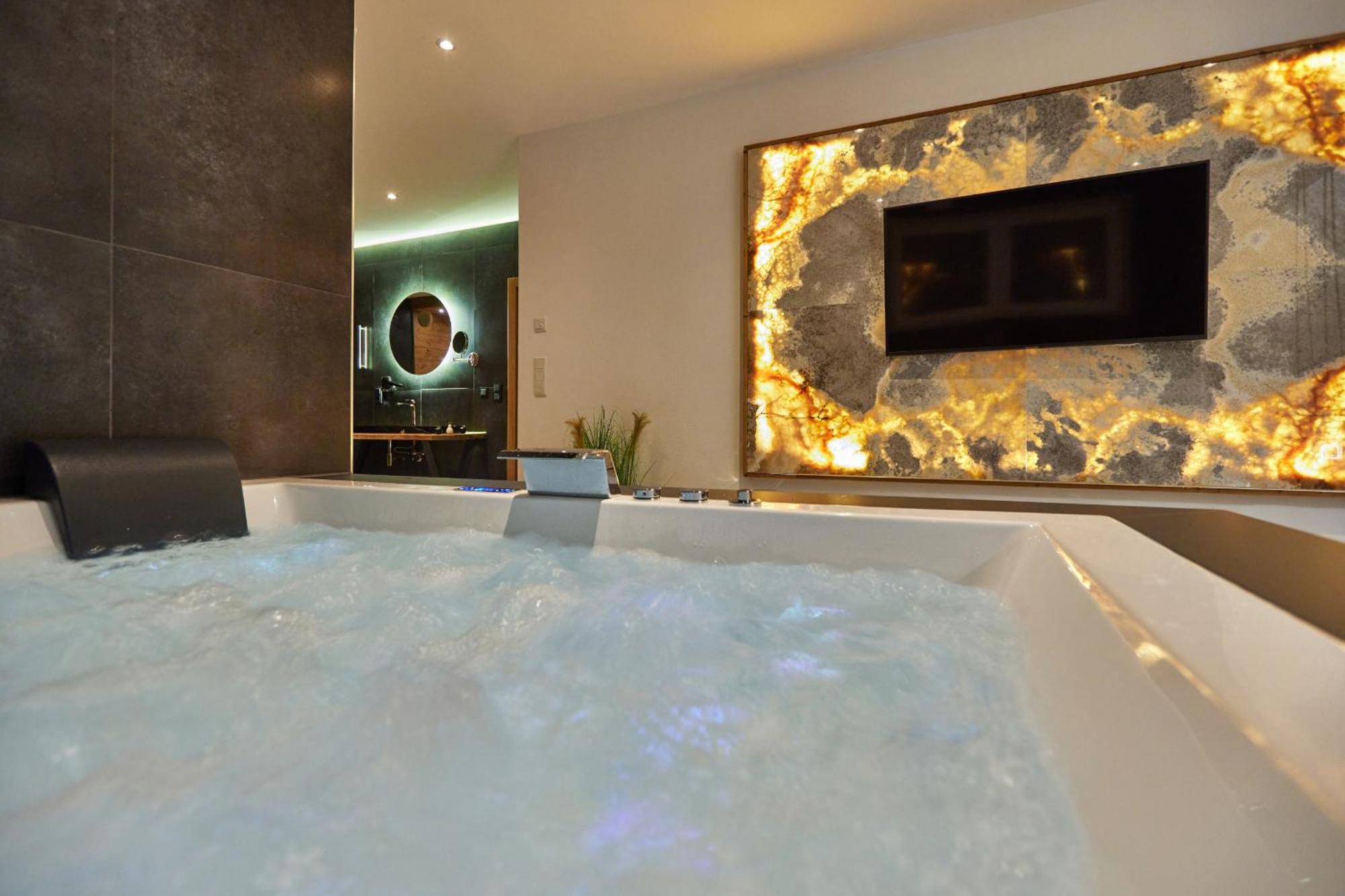 גרמיש-פרטנקירכן Private Spa & Garden Alpi מראה חיצוני תמונה